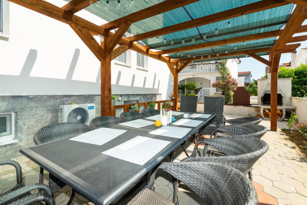 Crowonder Luxury Vir- 6 New Apartments For Families With Playground For Kids Exterior foto