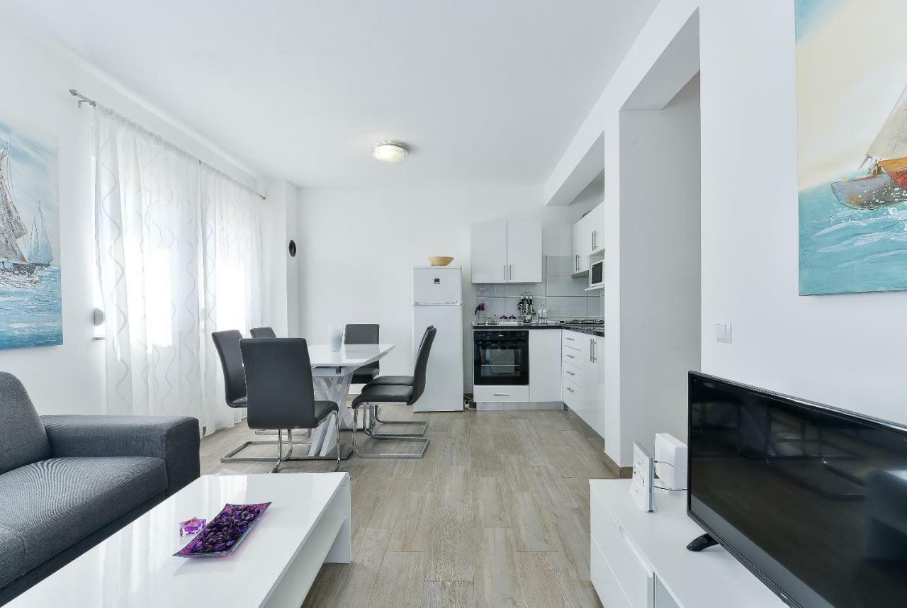 Crowonder Luxury Vir- 6 New Apartments For Families With Playground For Kids Exterior foto