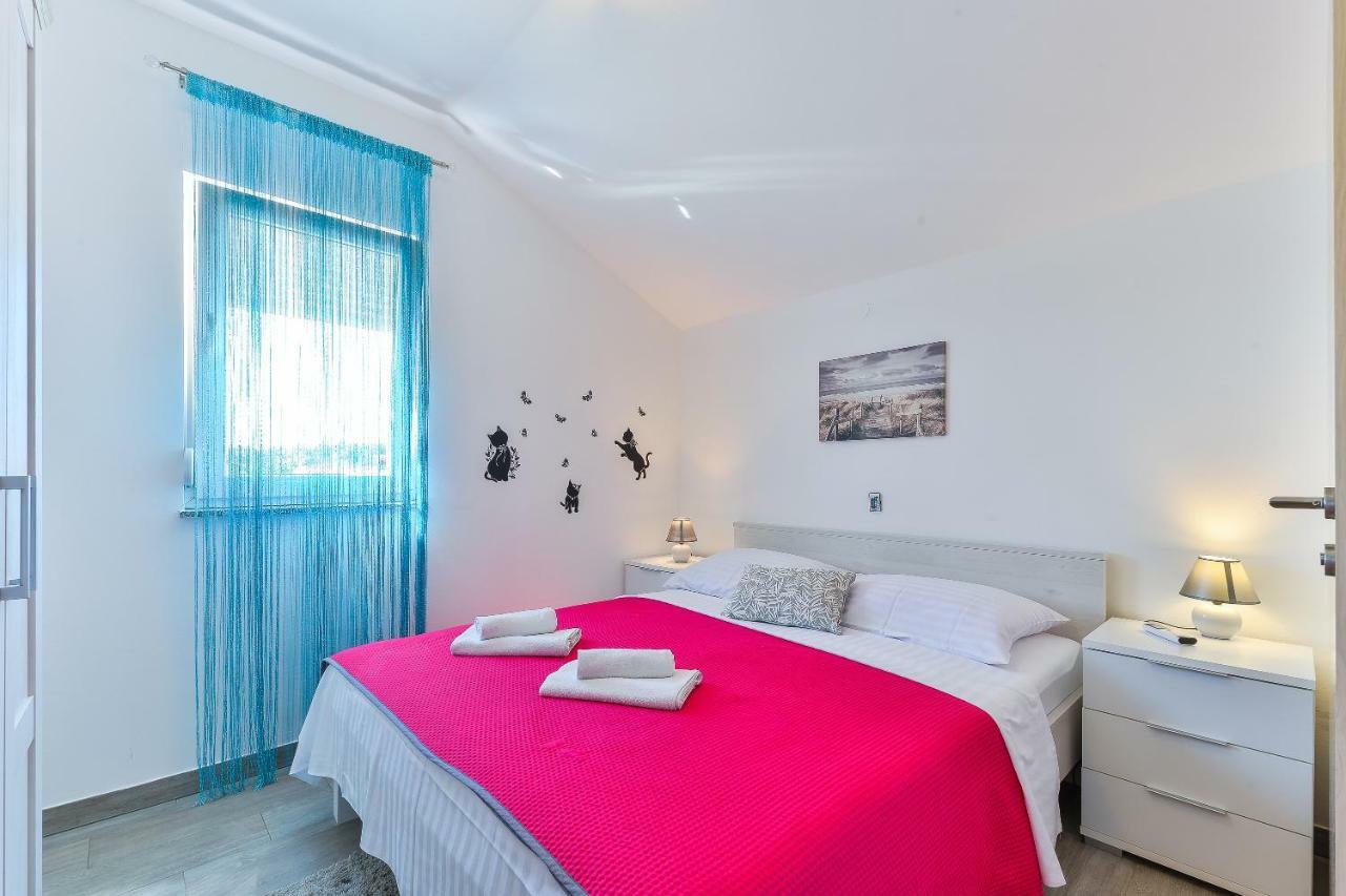 Crowonder Luxury Vir- 6 New Apartments For Families With Playground For Kids Exterior foto